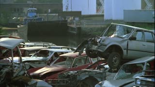 Street Trash Movie Trailer